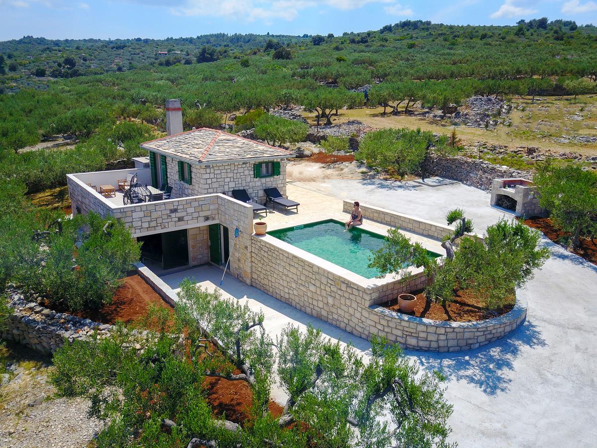 Holiday Home Bliss Splitska Exterior photo