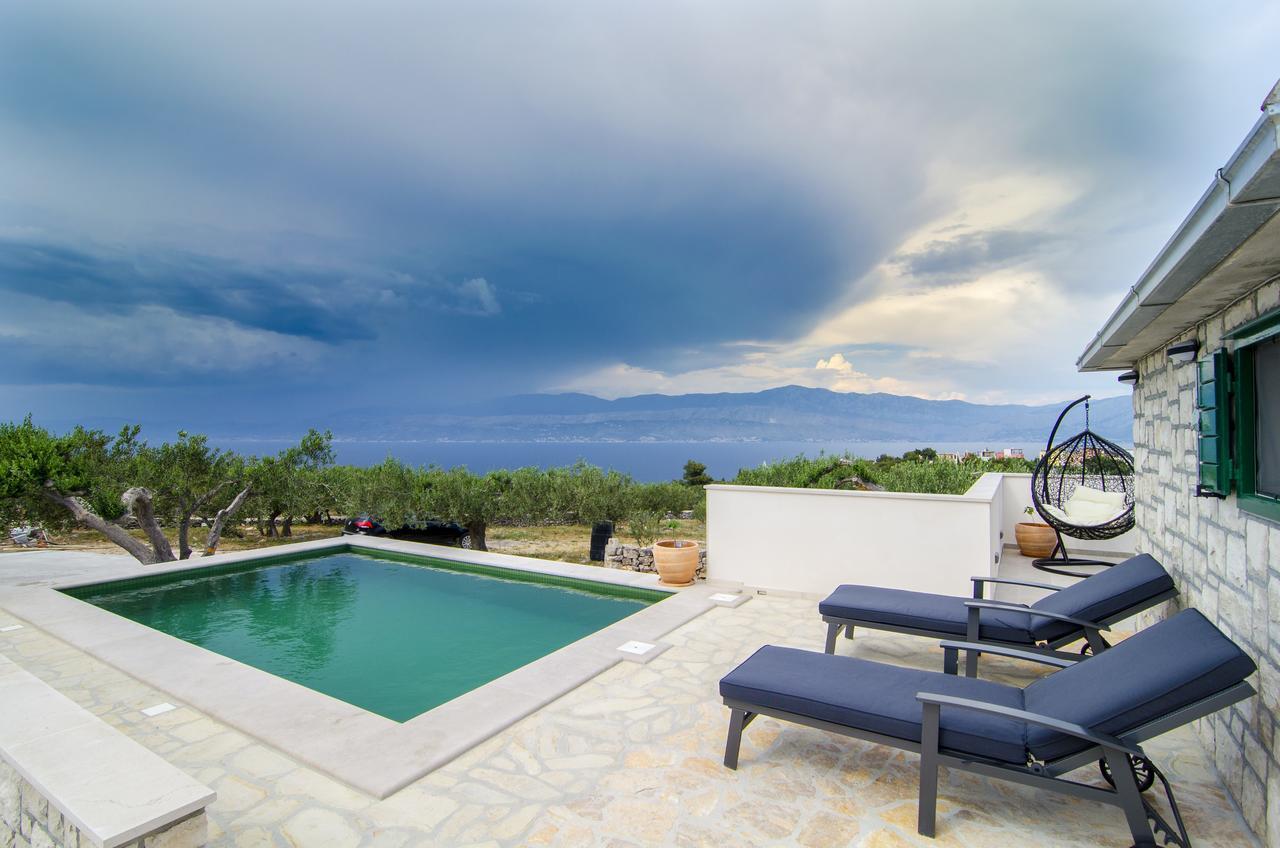 Holiday Home Bliss Splitska Exterior photo